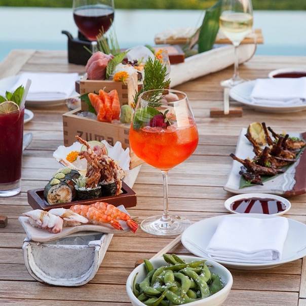 sofra takımı, masa, yemek, gıda, yemek içeren bir resim
Yapay zeka tarafından oluşturulmuş içerik yanlış olabilir.