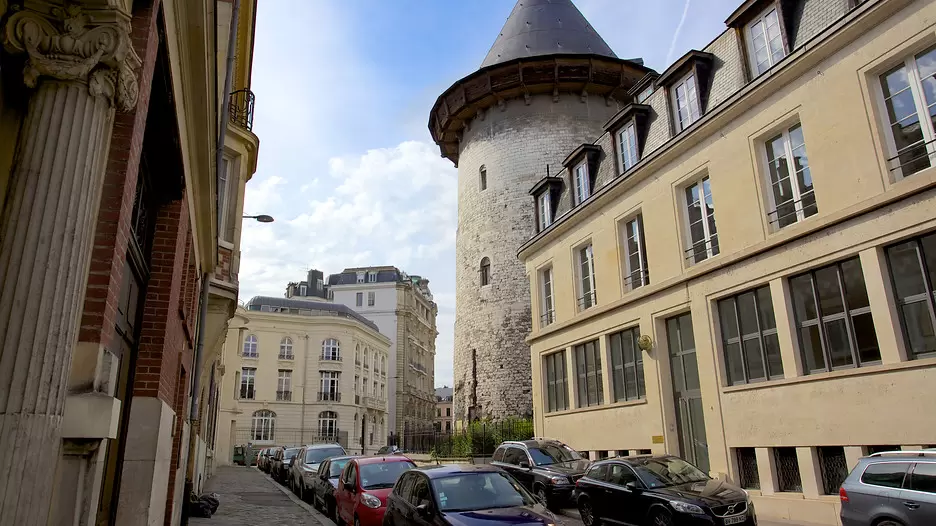 A Historical Journey in Rouen: Panoramic Views of the Tour Jeanne d'Arc