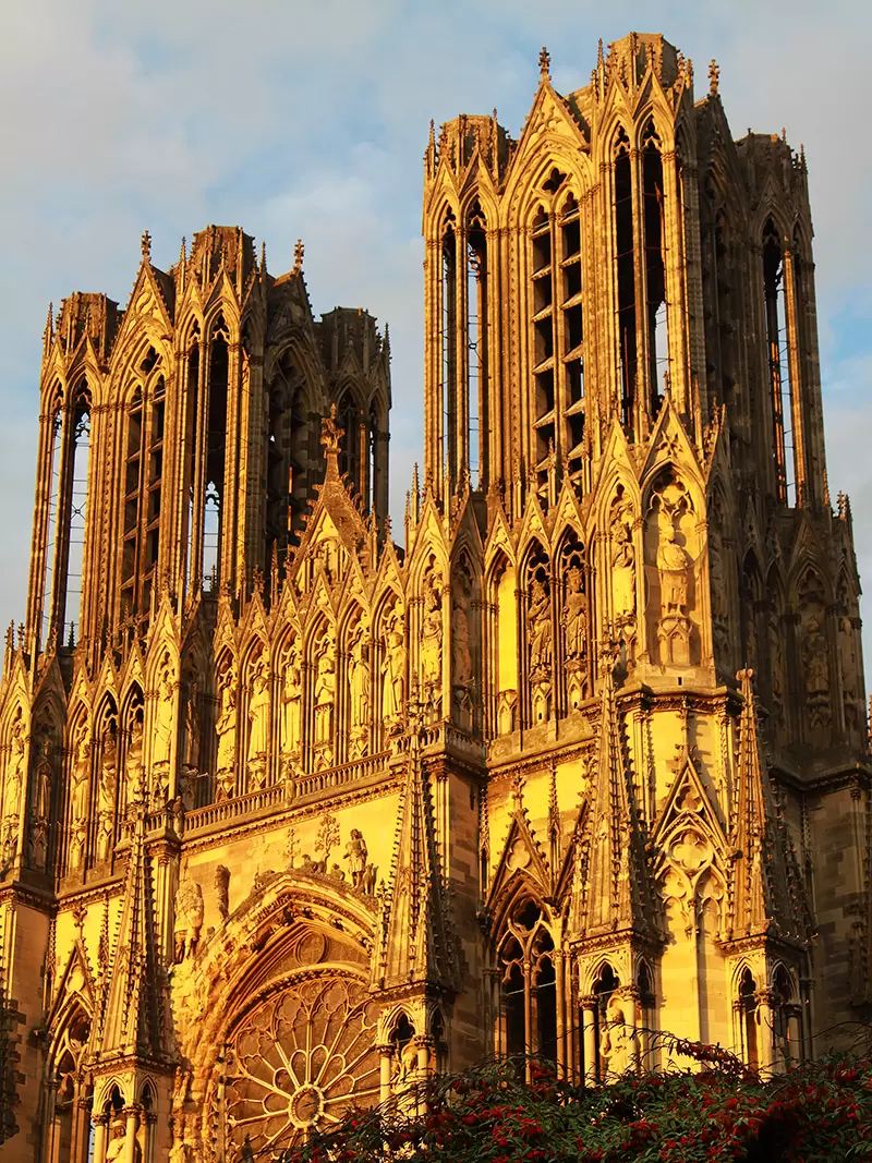 Lugares que no debes perderte al hacer compras en Reims