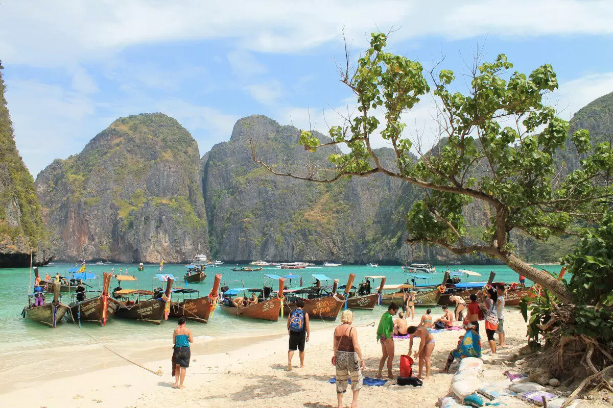 Porque no se puede bañar en maya bay