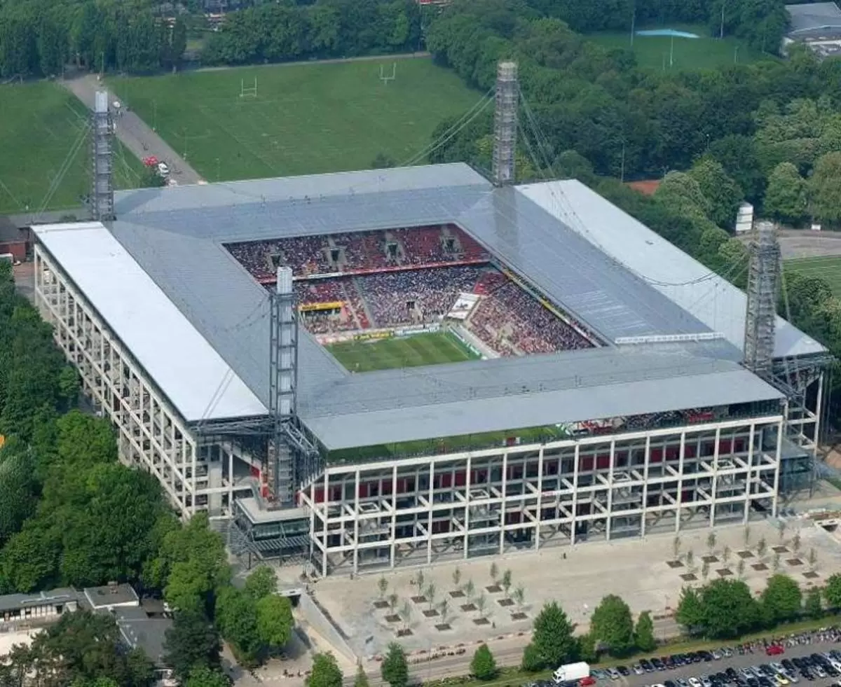 ¿Cómo llegar a los estadios de fútbol en Stuttgart?
